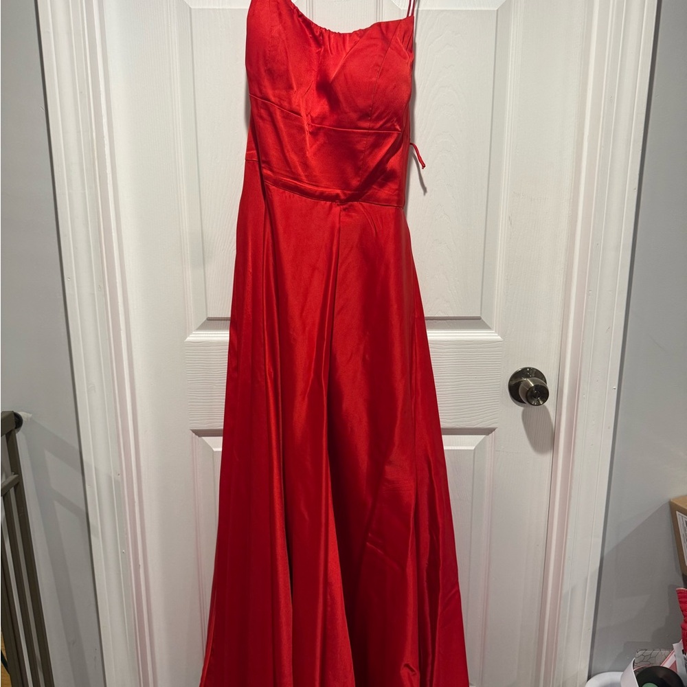 Elegant Red Backless Gown